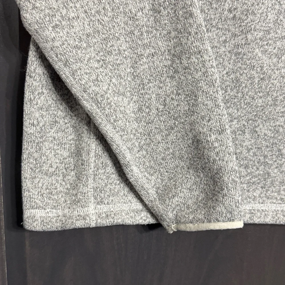The‎ North Face men's 1/4 zip pullover grey Small